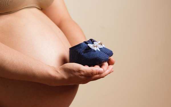 孕早期打嗝是怎么回事